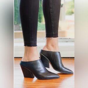 Dolce Vita Black Mules. Size 8.